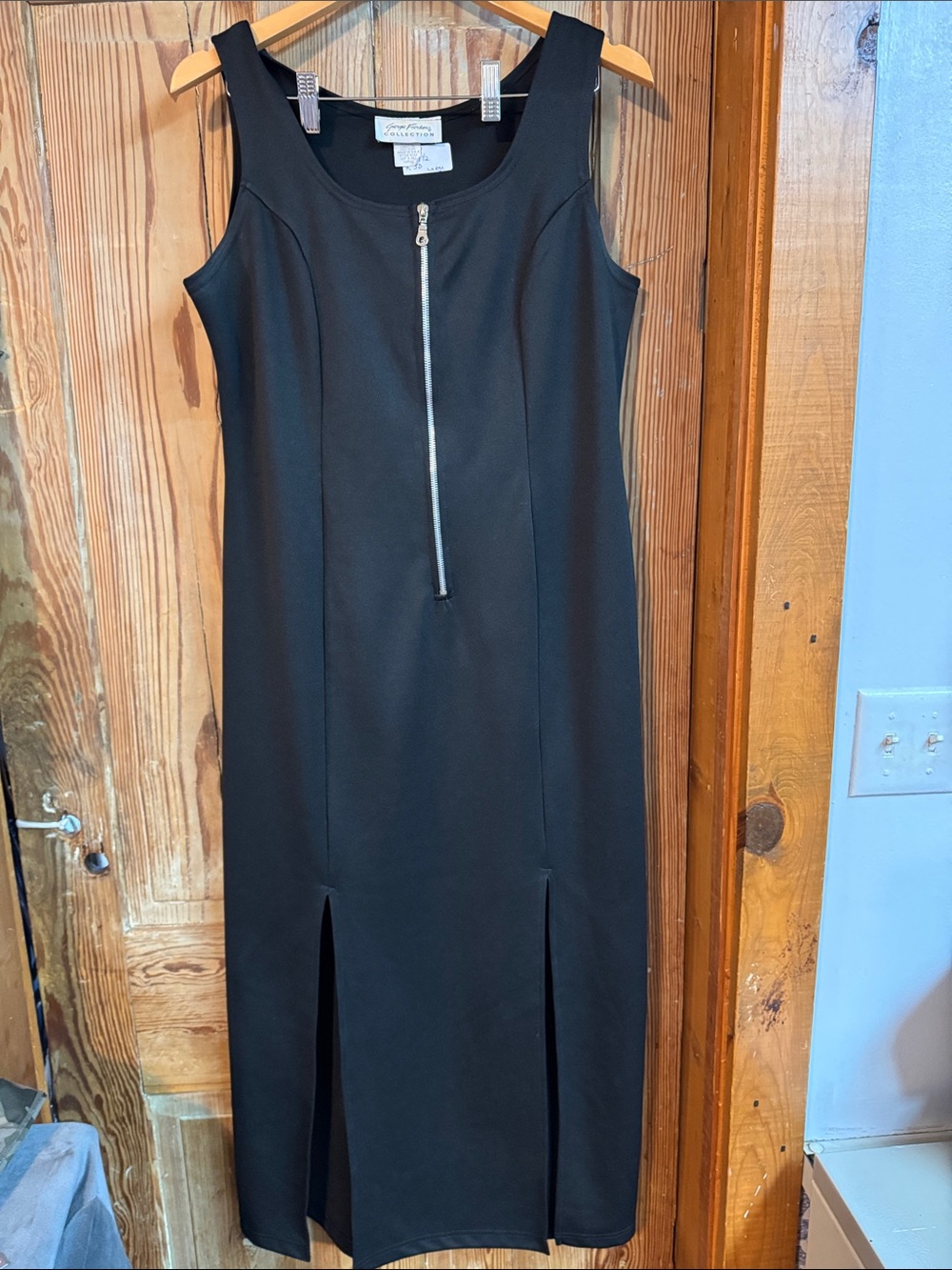 Giorgio Fiorloni Black Sleeveless Zip-Front Midi Dress with Front Slits vintage